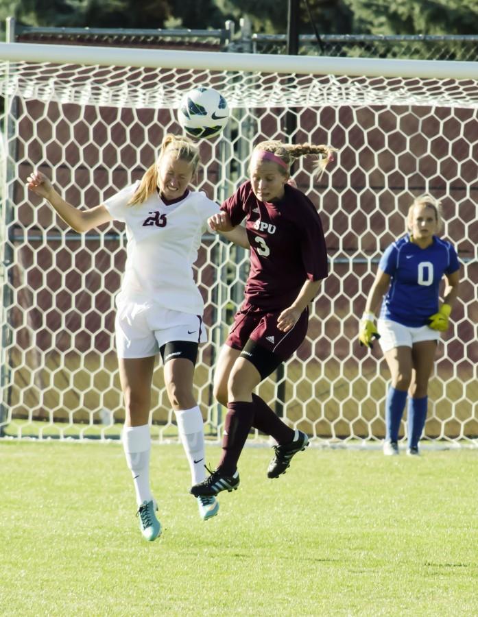 Sports: Womens soccer loses to No. 11 Western on Senior Day in final seven minutes, 2-1