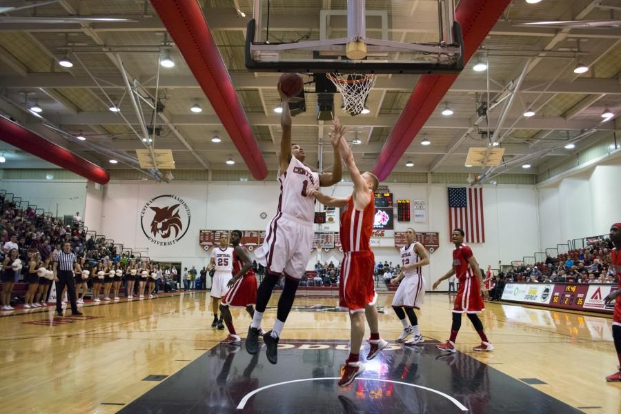 Sports: Mens basketballs hosts nationally-ranked SPU with playoff hopes on the line