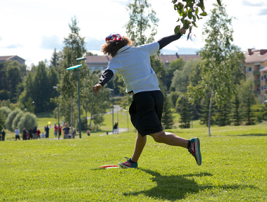 Disc golf tournament arrives on campus, OPR provides equipment
