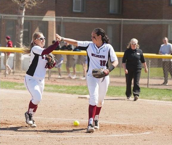 Centrals softball team to host important weekend games against WWU and Simon Fraser
