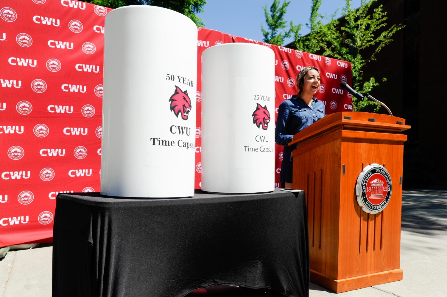 Photo+Story%3A+CWU+buries+time+capsules+in+Barge+Courtyard