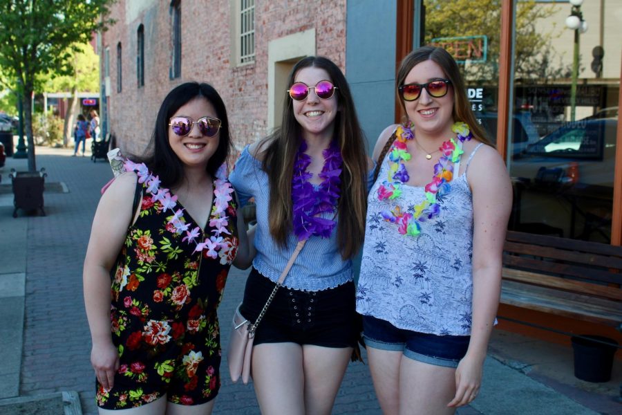 This spring Girls Night Out had a Luau theme. Participating businesses offered leis and Hawaiian-themed
beverages. The event is put on twice a year to showcase women in the community as well as local businesses.