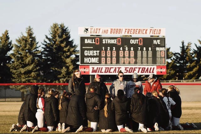 A long offseason gives the softball team an opportunity to build their culture