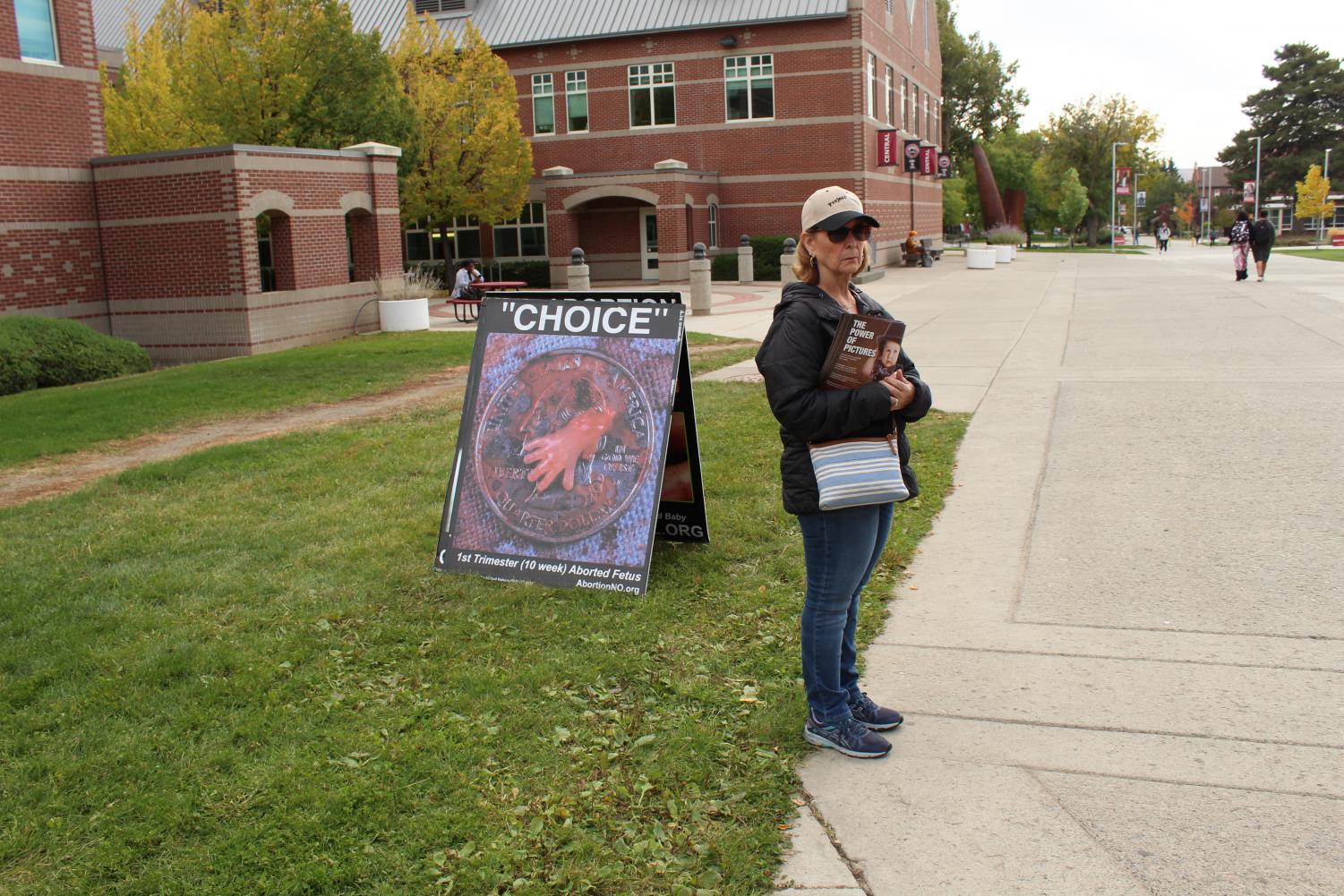Anti-abortionists+visit+CWU+to+tell+students+about+their+beliefs