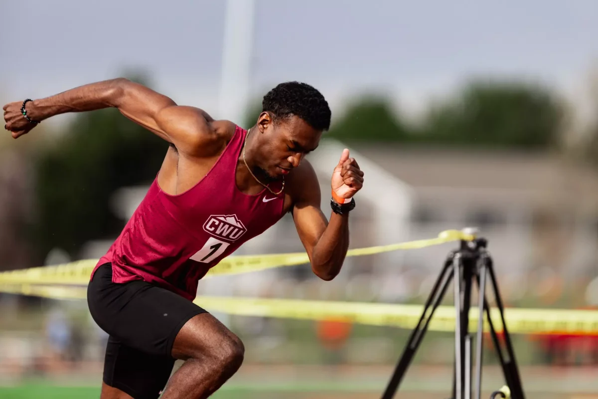 FAST CATS: Johan Correa Displays High Standards during Indoor Track.