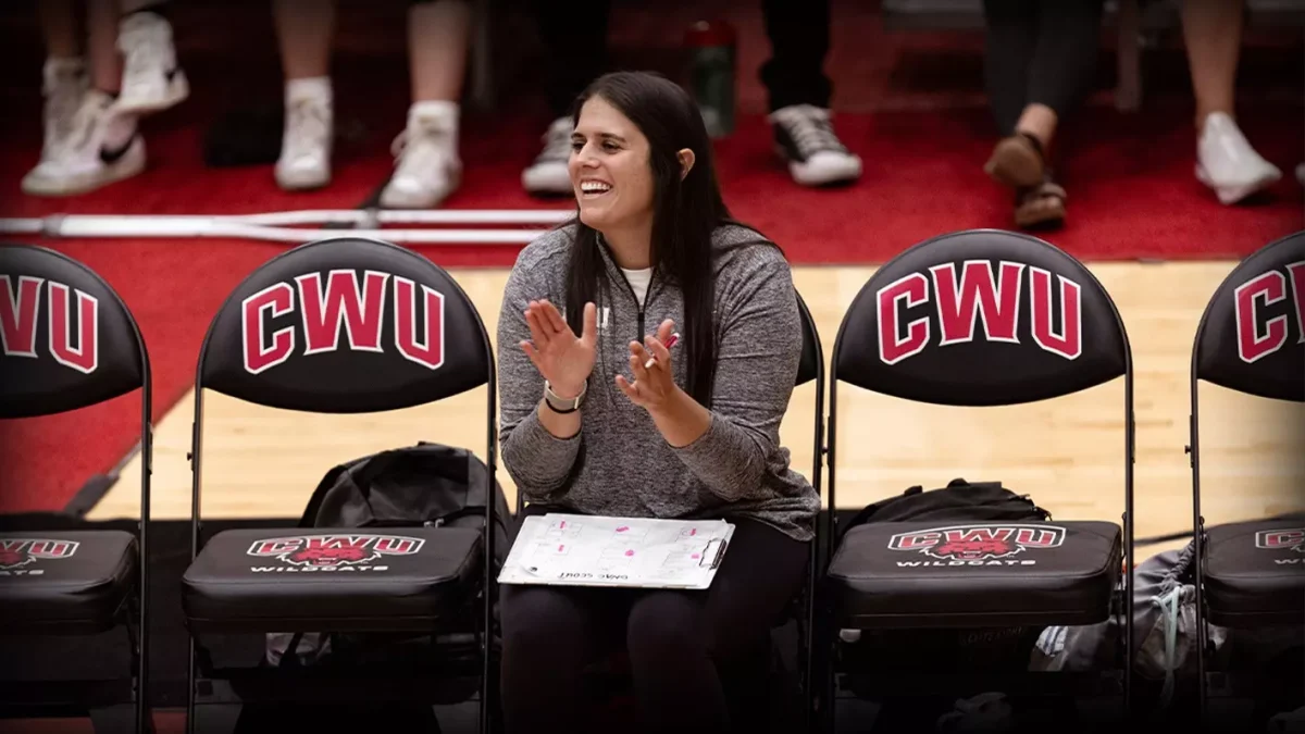 Head Coach Lauren Herseth on the sideline (photo courtesy of Jacob Thompson)