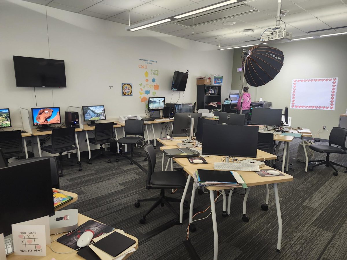 Overall view of MEC room. Photo by Meisner Dunlap