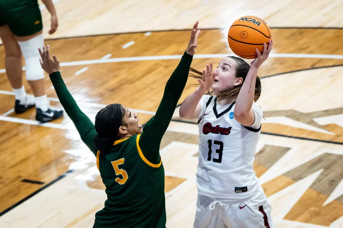 Asher Cai against Cal Poly Pomona (Photo by Nathan Herde)