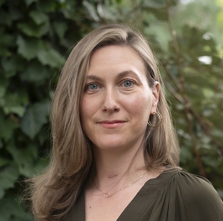 Nora Wendl retells glasshouse love
